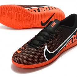Kopačky Nike Mercurial Vapor 13 Academy IC Černá oranžový 39-45
