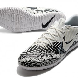Kopačky Nike Mercurial Vapor 13 Academy IC Bílá Černá 39-45