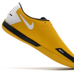 Kopačky Nike React Phantom GT Pro IC oranžový Černá Bílá 39-45